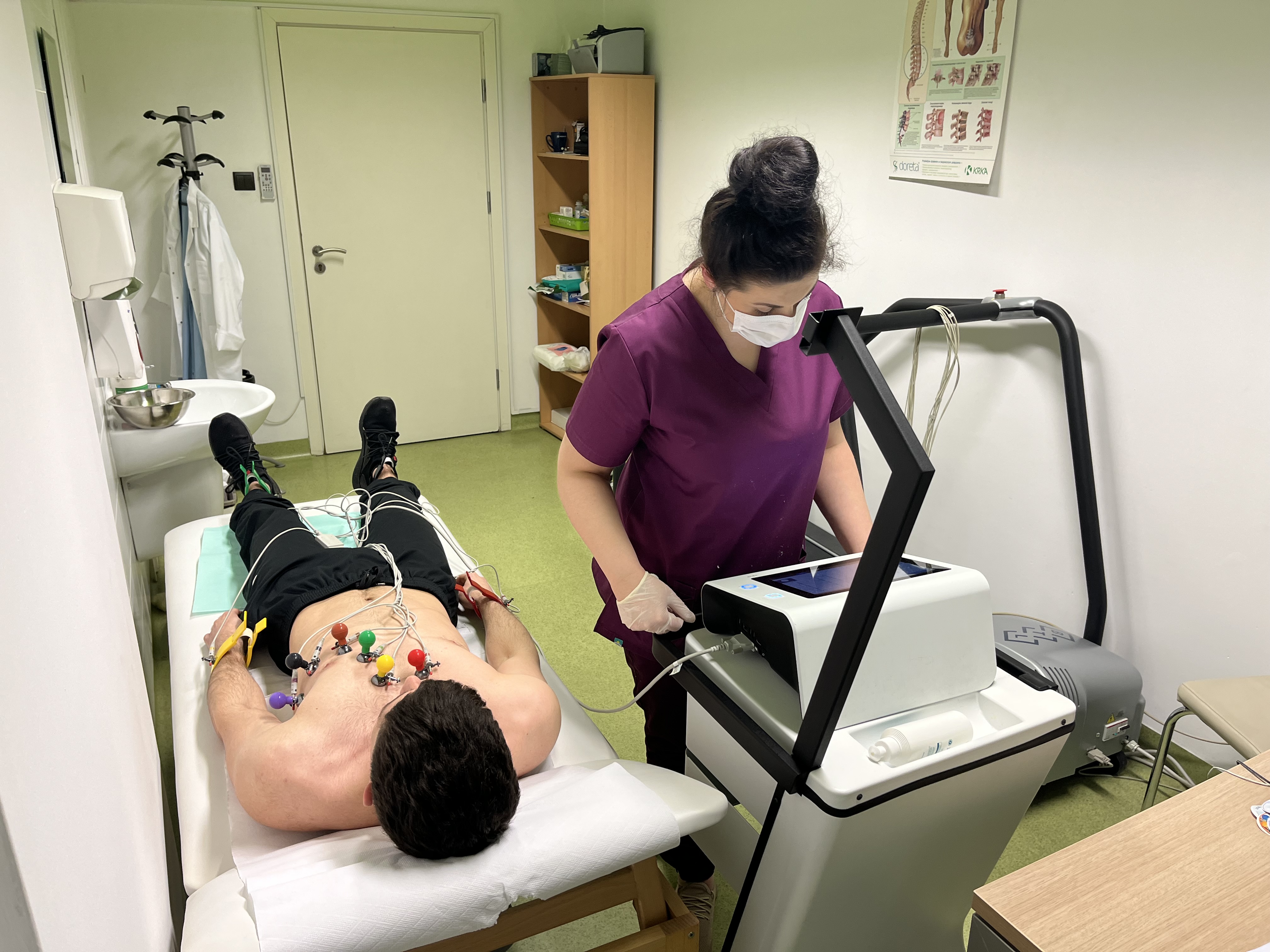 Centrum Zdrowia VITA – badania EKG piłkarzy Star